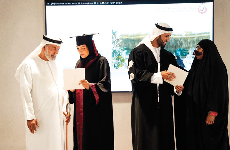 أبوظبي للدعم الاجتماعي: 164 مستفيداً التحقوا ببرامج التعليم العام والمستمر لدى الإمارات للتعليم المدرسي