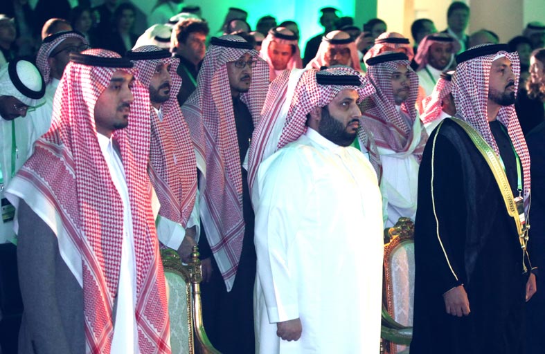 سلطان بن خليفة بن شخبوط آل نهيان يهنىء بالتشكيل الجديد للاتحاد السعودي للشطرنج 