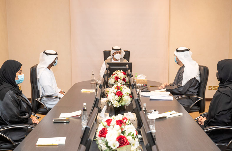 ولي عهد الفجيرة يترأس اجتماع مجلس أمناء أكاديمية الفنون الجميلة