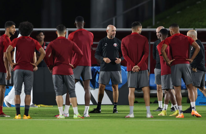 قطر للتوديع بأقل الأضرار أمام هولندا الساعية للتأهل 