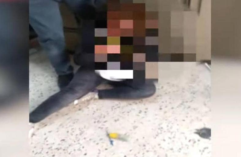 مشاجرة دامية بين طالبتين في مدرسة