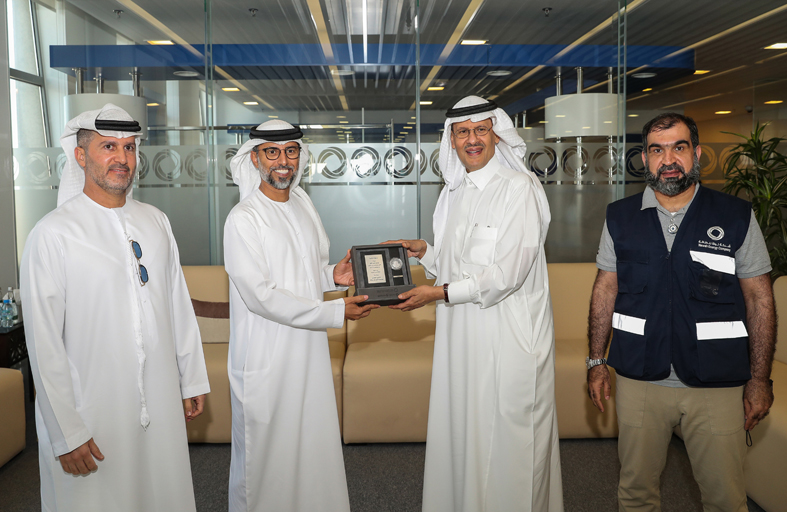 وزير الطاقة السعودي يطلع على مستجدات محطات براكة