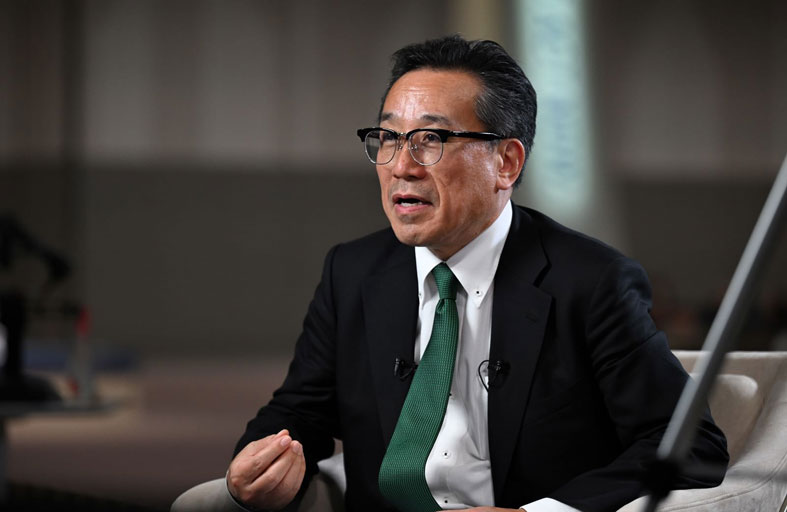 نائب وزير البيئة الياباني لـ (وام): نلتزم بتخصيص 70 مليار دولار للعمل المناخي