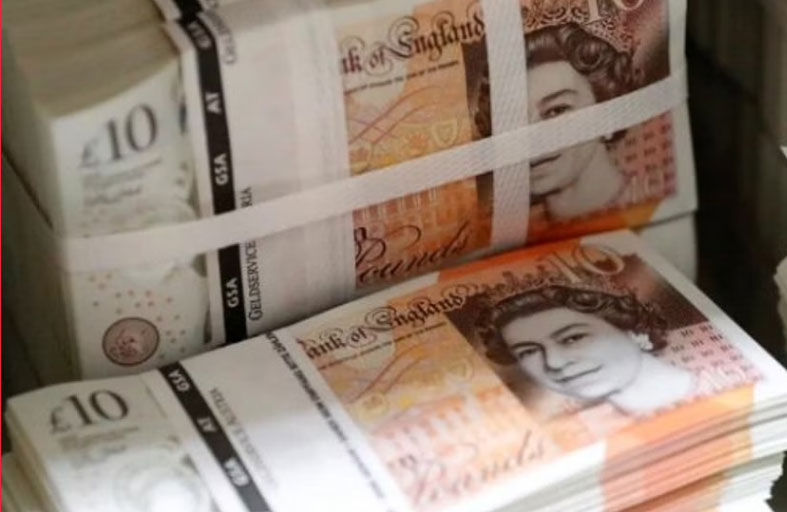 مؤسسة تبحث عن موظف براتب 50 ألف إسترليني