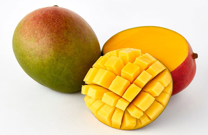 باحث يحذر.. 3 فواكه شائعة قد تشكل خطرا على صحتك ووزنك!