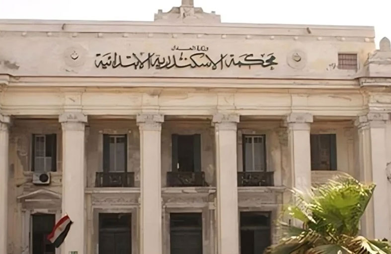 يطعن زوجته في المحكمة لرفضها التصالح