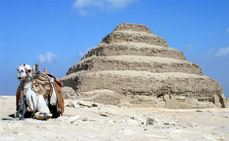 كشف سر بناء أقدم هرم في مصر