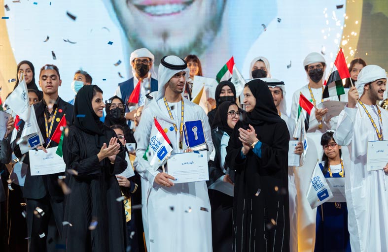 محمد علي اليماحي بطلا لتحدي القراءة العربي في الإمارات