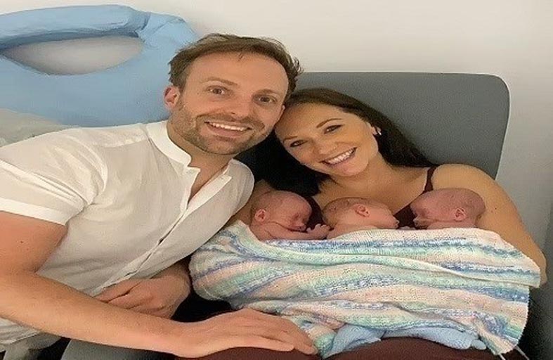 تنجب 3 توائم متطابقة تشترك بالمشيمة نفسها