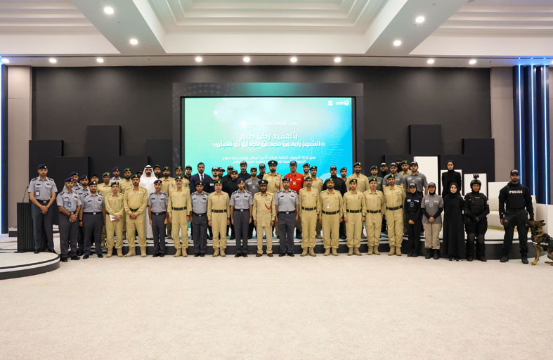 زايد بن حمد بن حمدان آل نهيان يزور شرطة دبي