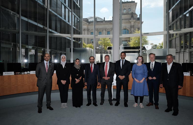 علي النعيمي يلتقي رئيس لجنة العمل المناخي والاستدامة بالبوندستاغ الألماني