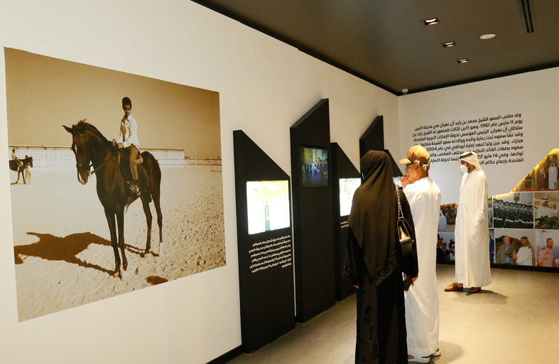 الأرشيف والمكتبة الوطنية يبدي اهتماماً كبيراً بالخيول في ذاكرة الوطن بمهرجان الشيخ زايد 2023