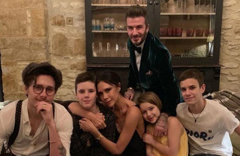 عائلة بيكهام تشارك في التصفيق للعناصر الطبية 