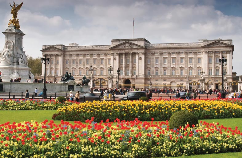 قصر بكنجهام يفتح غرفه تضم شرفة شهيرة أمام زواره 