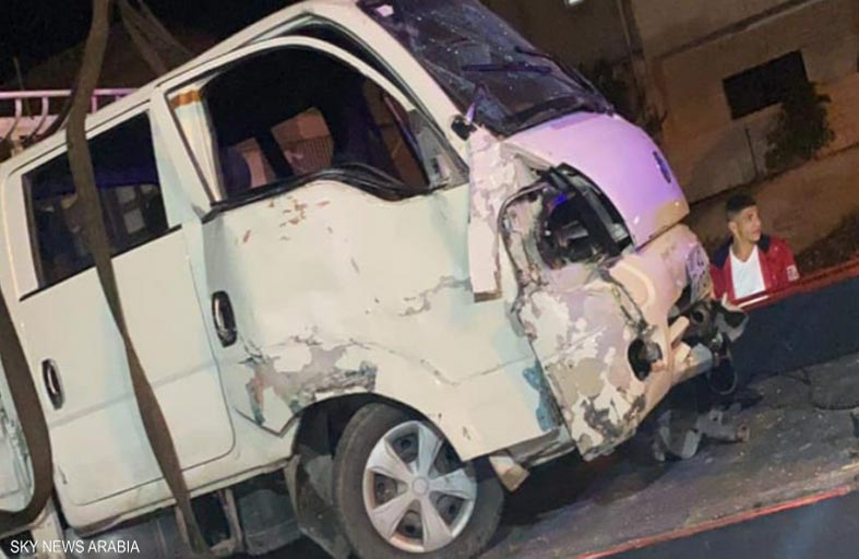 سرق سيارة فوجد أطفالا