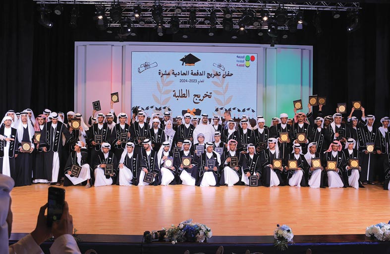 مــدارس بــن حــم تحتفــل بتخــريــج 516 طـالبـاً وطـالبــة