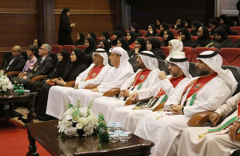 غرفة رأس الخيمة ودائرة الموارد البشرية يحتفلان باليوم الوطني الـ 52