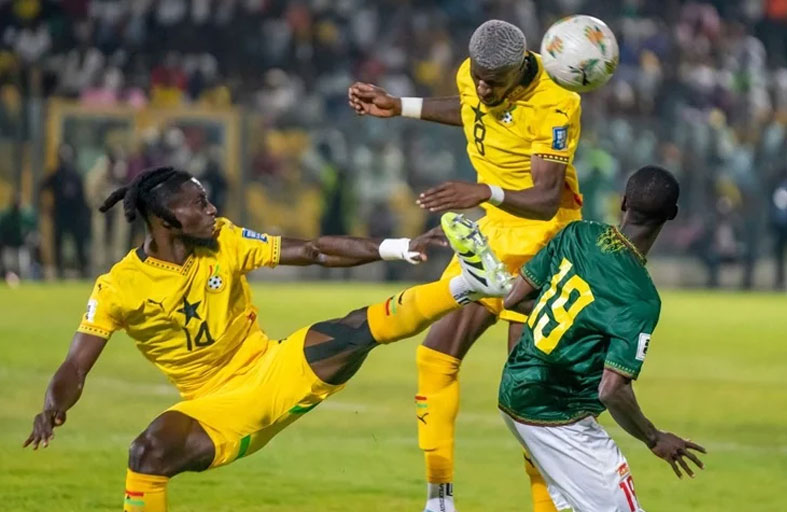 غانا تهزم مالي وتواصل الانفراد بصدارة مجموعتها