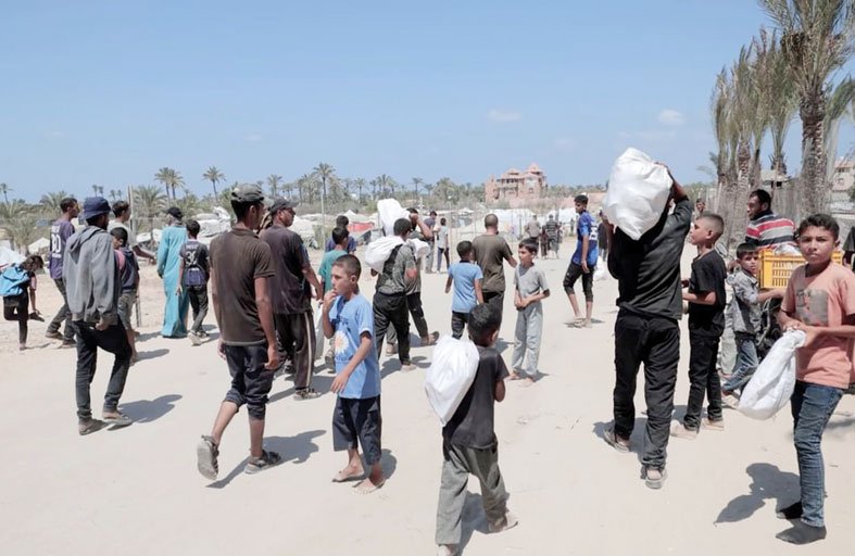 الإمارات تُنفذ الإنزال الجوي للمساعدات رقم 78 ضمن عملية «طيور الخير» لدعم غزة 