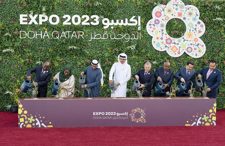 رئيس الدولة وأمير قطر يقومان بجولة في عدد من أجنحة «إكسبو ـ الدوحة 2023 للبستنة» 