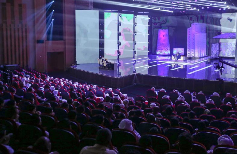 انتهاء مرحلة فرز وتقييم قصائد المتقدمين للمشاركة في أمير الشعراء