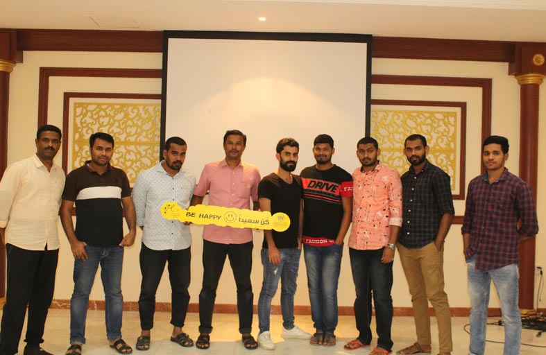 مجلس أولياء أمور دبا الحصن يحتفي بعماله في يوم السعادة