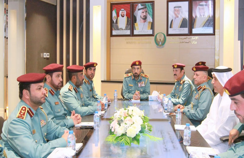 الشعفار يتفقد سير العمل في شرطة الفجيرة