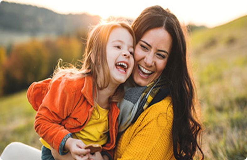 عزيزتي الام : هكذا تنشئين طفلاً يتمتع بالمرونة .. !!