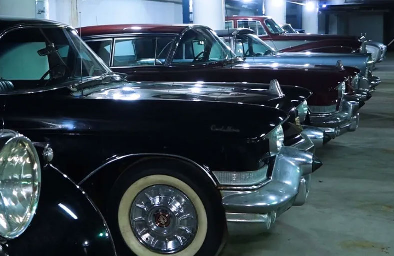 سيارات ملكية بالعراق تقبع في مرآب سري 