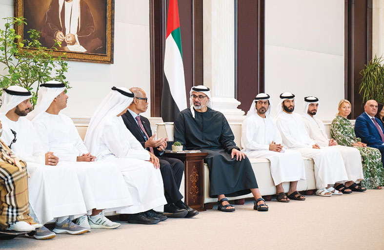 خالد بن محمد بن زايد يستقبل عدداً من الضيوف والمشاركين في النسخة الثانية من منتدى الرعاية الاجتماعية في أبوظبي 