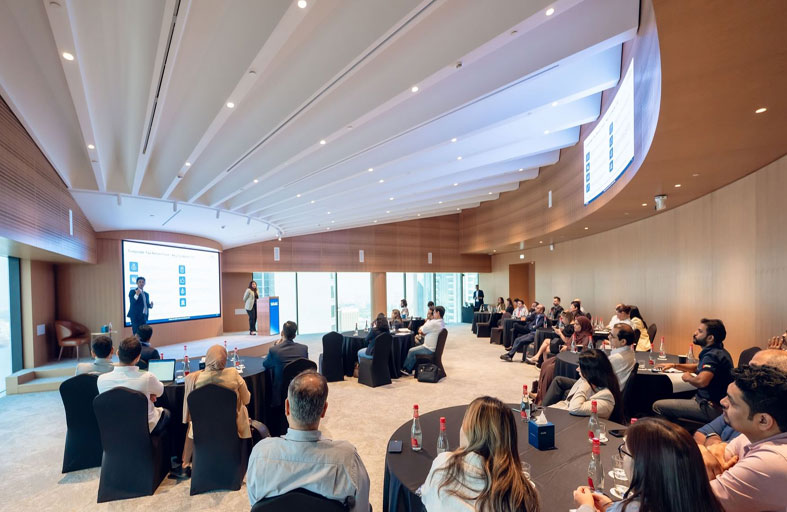 غرف دبي توعي مجتمع الأعمال  بضريبة الشركات وقانون العمل