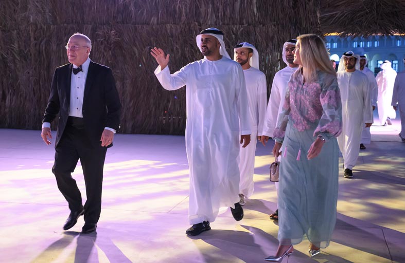 تحت رعاية رئيس الدولة .. ذياب بن محمد بن زايد يشهد الحفل الخيري لمستشفى الأطفال الوطني في واشنطن 