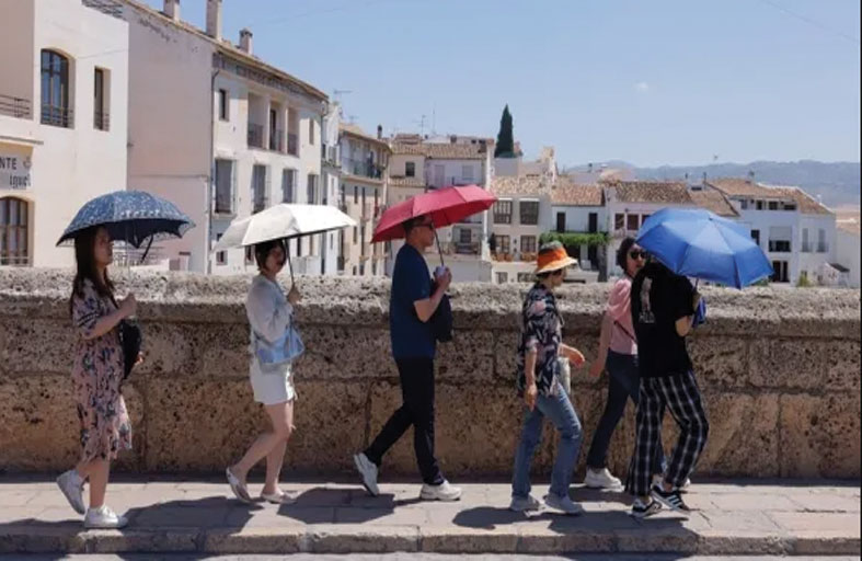 إسبانيا تنصهر في ذروة موجة الحر الثالثة