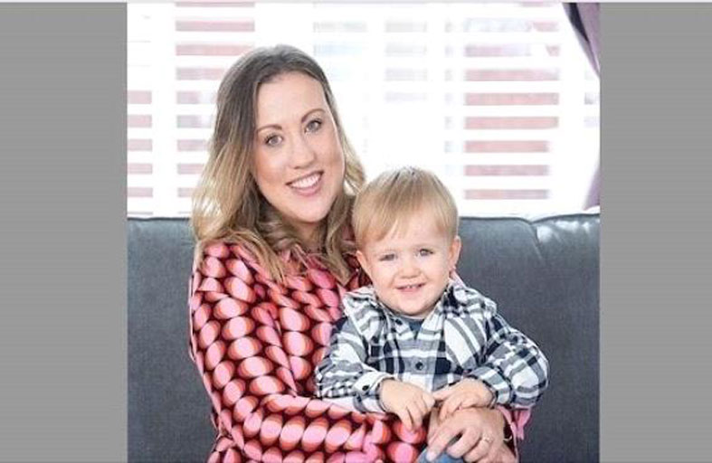 ترزق بطفل رغم إصابتها بحالة تمنع الإنجاب 