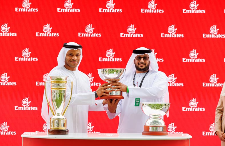 المدرب الوطني الصاعد أحمد الشميلي مشرفا على اسطبلات «جراند ستاند» بدبي