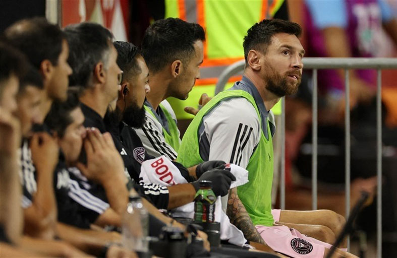 مارتينو يكشف سبب إجلاس ميسي على الدكة