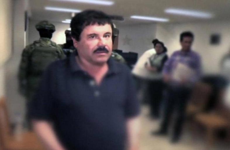 من إل تشابو إلى صديقه..هدية مسمومة طولها 180 مترا