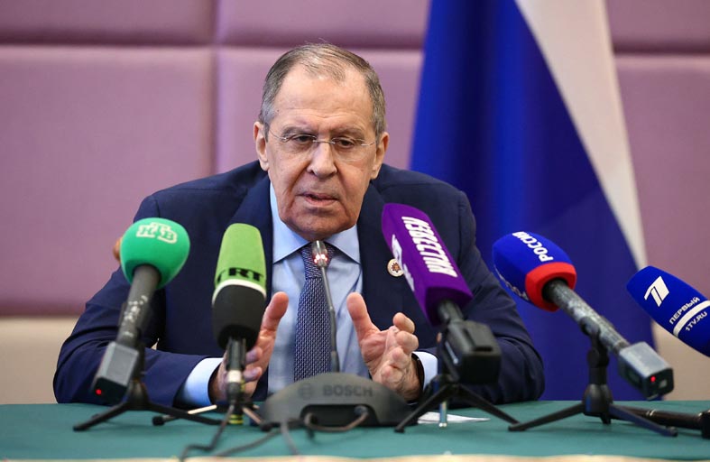 «تبادل السجناء» بين روسيا وأمريكا.. ما سر تعطيل الصفقة؟