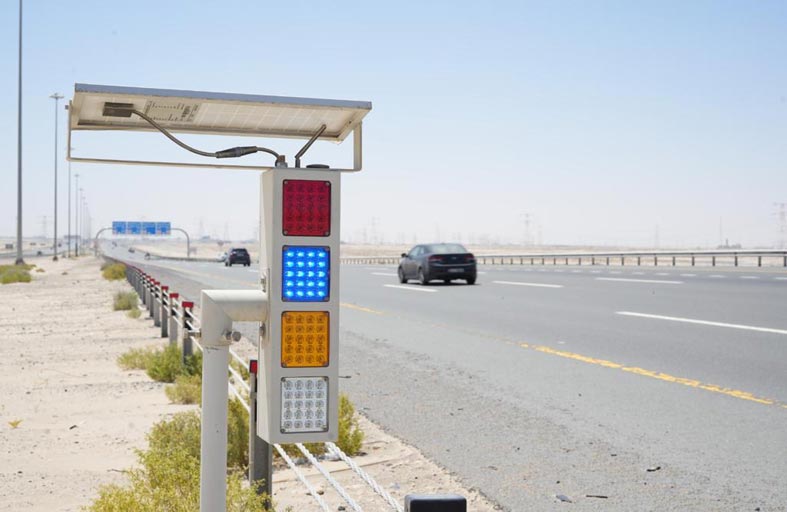 شرطة أبوظبي تُطبق منظومة تنبيه السائقين في الحالات الطارئة