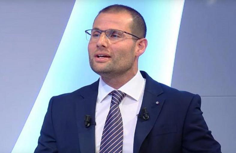 تبرئة رئيس وزراء مالطا بعد التحقيق معه حول مصرع مهاجرين 