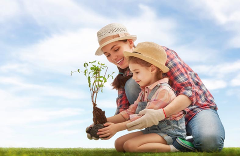 دراسة تكشف فعالية تقرّب الطفل من الطبيعة على تحسين صحة رئتيه