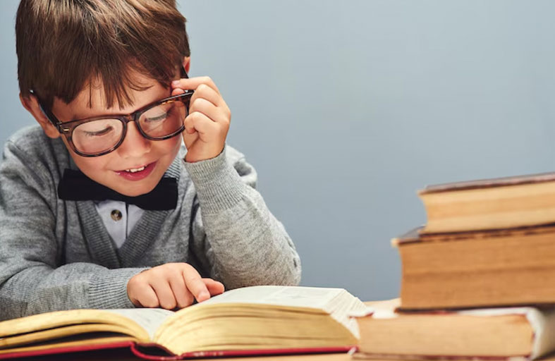 الابن الوحيد.. صفات إيجابية غير معروفة تكسر الصور النمطية