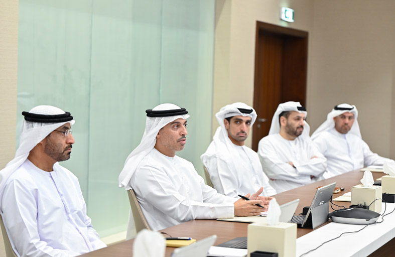 أحمد بالهول الفلاسي يترأس الاجتماع الأول لمجلس إدارة وكالة الإمارات للفضاء لعام 2024