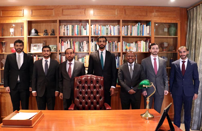 شخبوط بن نهيان يلتقي رئيس جنوب أفريقيا