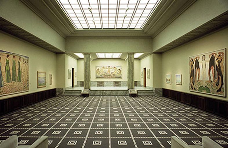 لوحتان تعودان للظهور بعد فقدانهما الغامض 