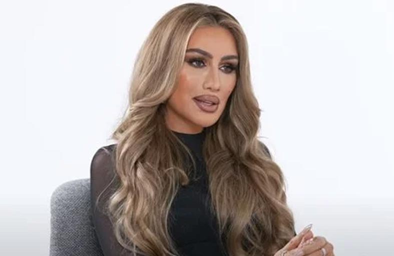 مايا دياب تكشف عن معاناتها في مرحلة الطفولة