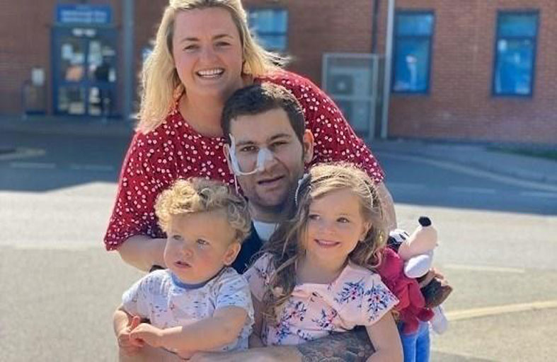 يُشفى من كورونا مع نوبتين دماغيتين والتهاب رئوي