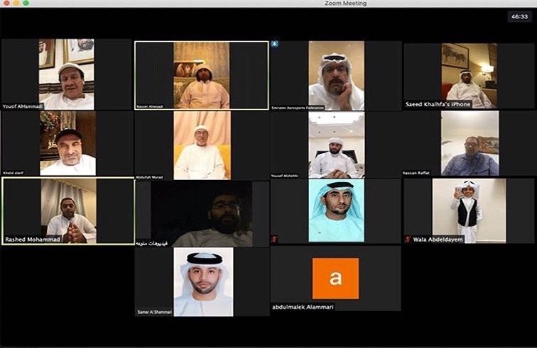 اللجنة المنظمة لـ«دولية دبي للمظلات والطيران اللاسلكي» تستعرض التحضيرات 