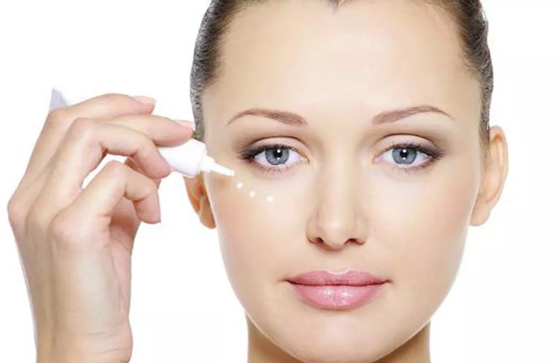 كريم العيون.. للتخلص من الهالات السوداء