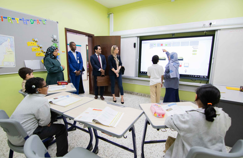 أكسفورد للأعمال يشارك أصحاب الهمم فصولهم في الخدمات الإنسانية 